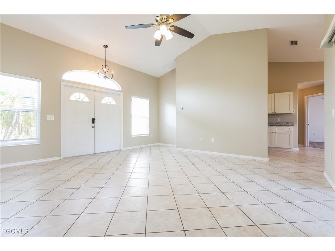 1333 Roosevelt Drive Venice FL 34293 2025005041 image3