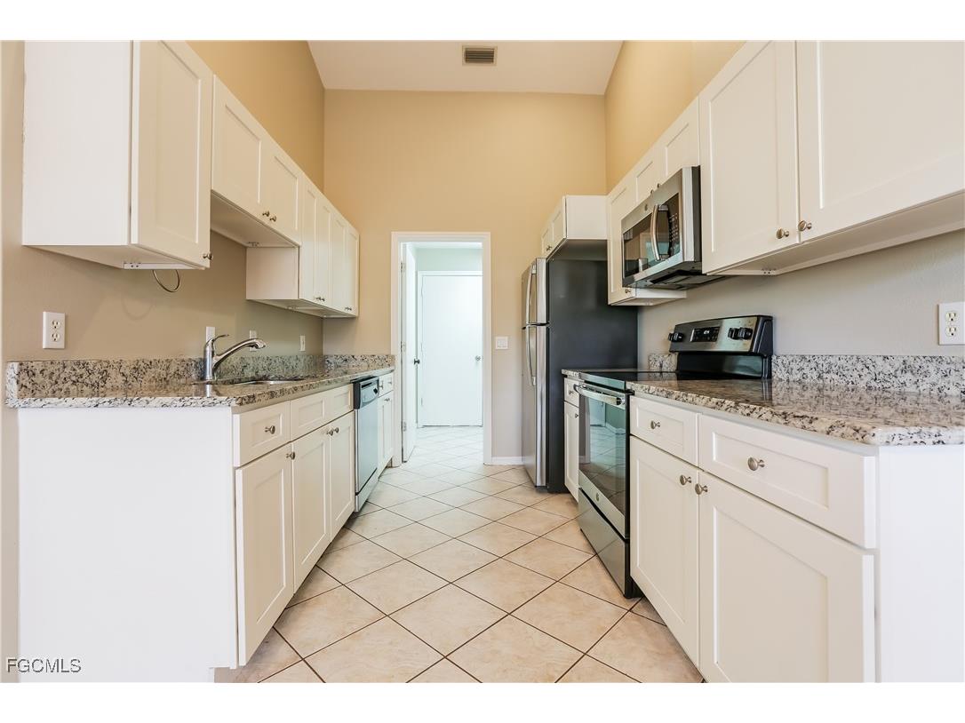 1333 Roosevelt Drive Venice FL 34293 2025005041 image6