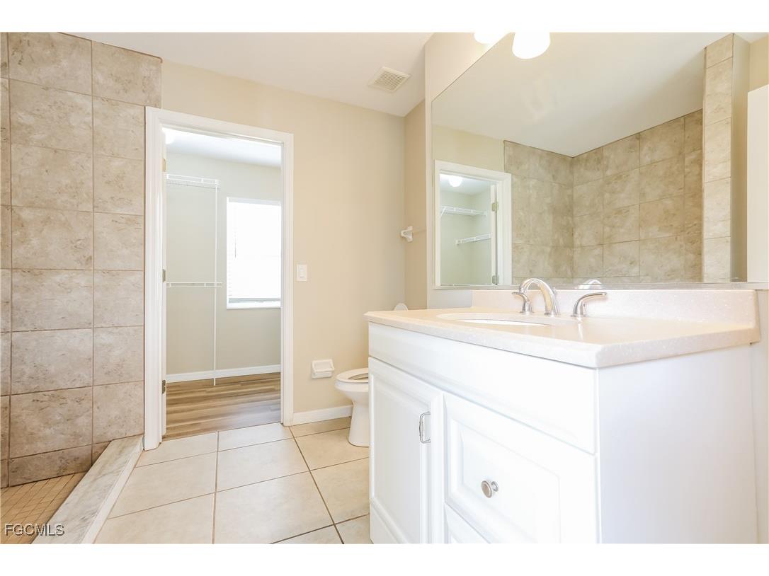 1333 Roosevelt Drive Venice FL 34293 2025005041 image9