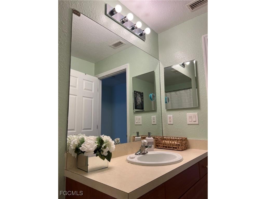 1333 SE 8th Avenue #1401 Cape Coral FL 33990 2025011973 image7