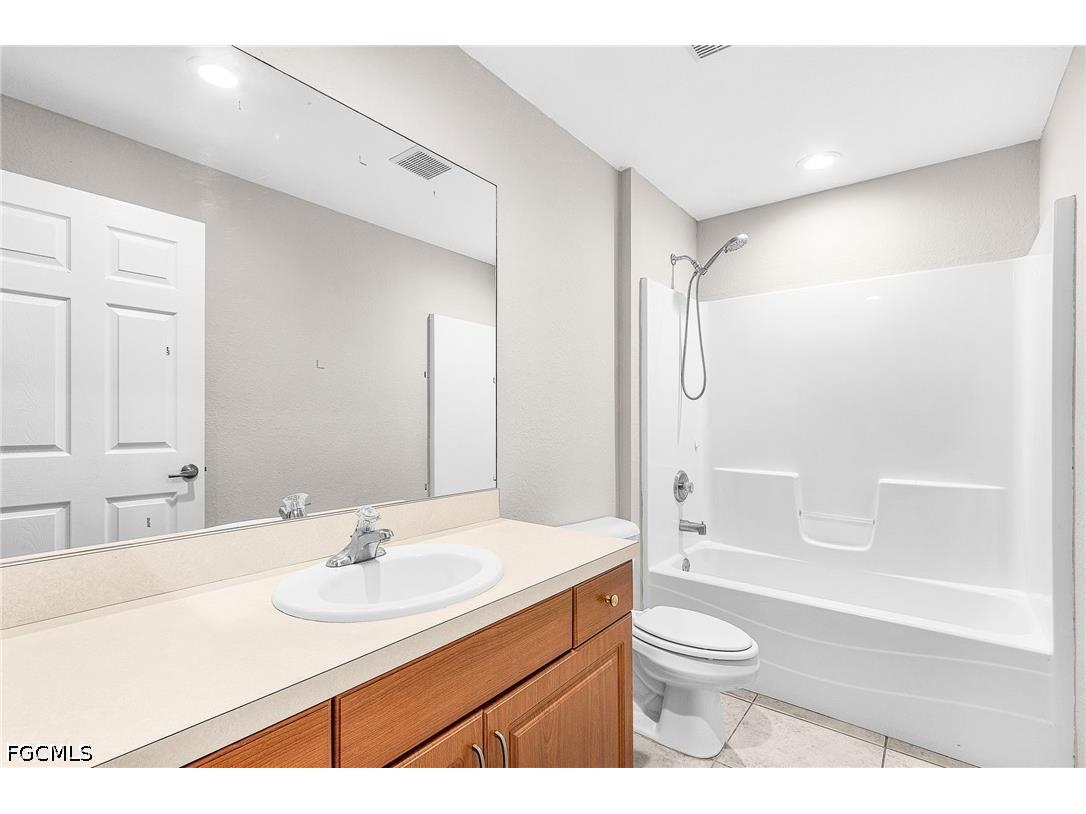 1333 SE 8th Avenue #1401 Cape Coral FL 33990 2026012211 image23