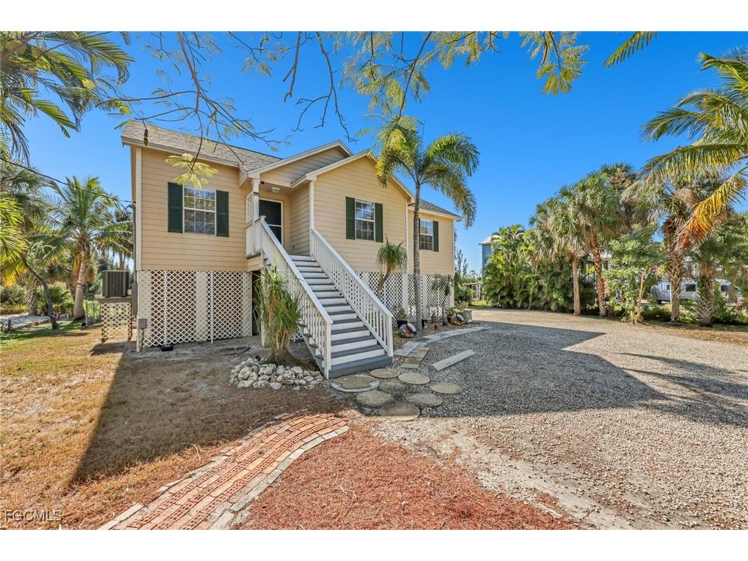 13331 Electron Drive Fort Myers FL 33908 2025022951 image1