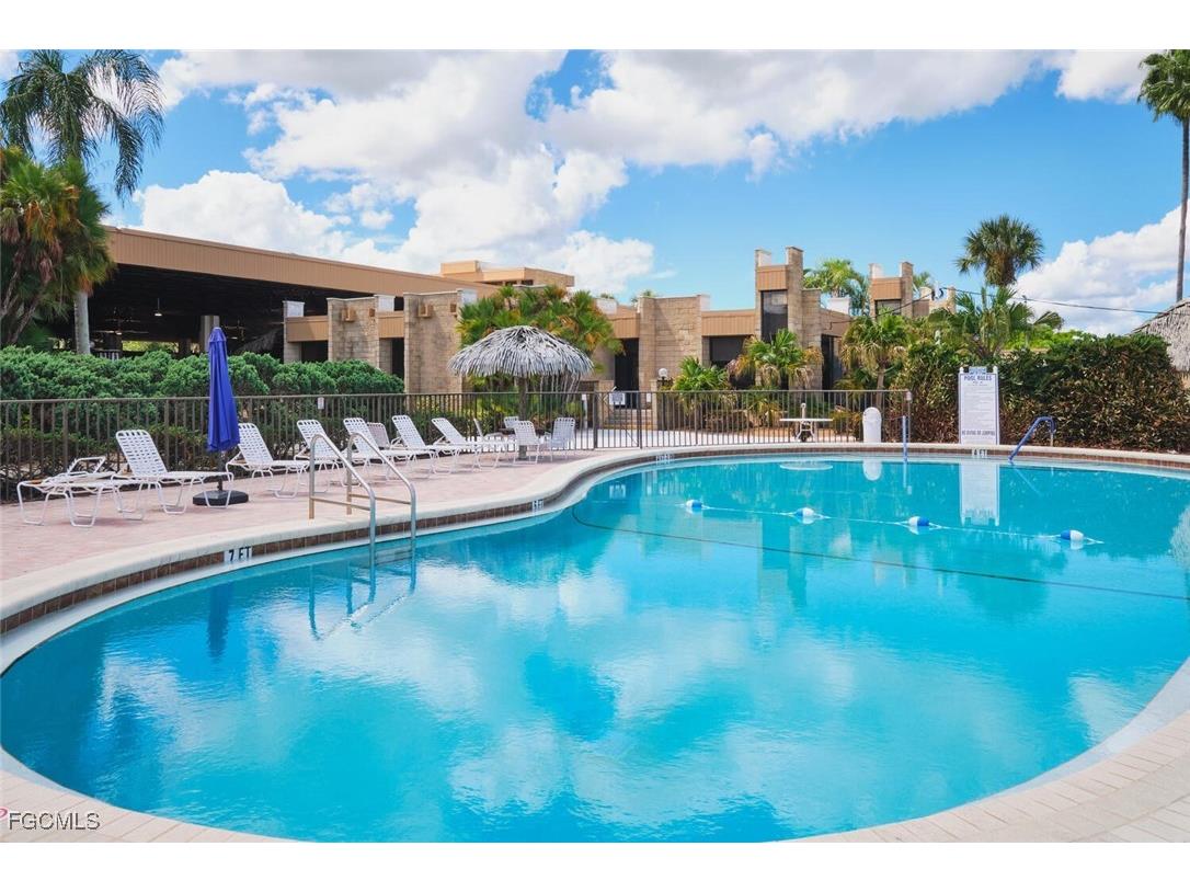 13331 Medinah Circle W #1 Fort Myers FL 33907 2025012174 image4