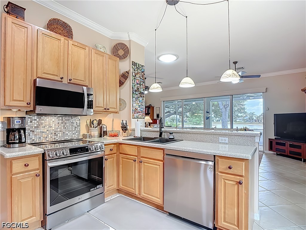 13337 Queen Palm Run North Fort Myers FL 33903 2026018252 image10