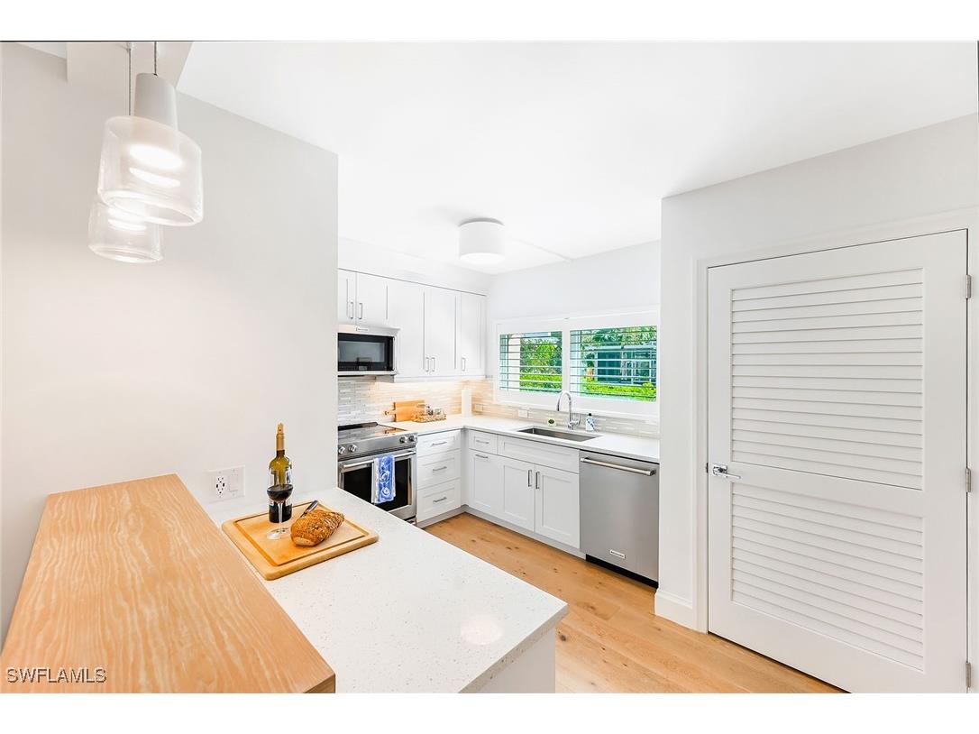 1334 Crayton Road #1 Naples FL 34102 225069304 image8