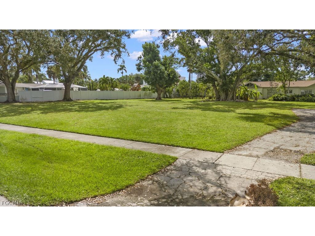 1334 Plumosa Drive Fort Myers FL 33901 2026012912 image3