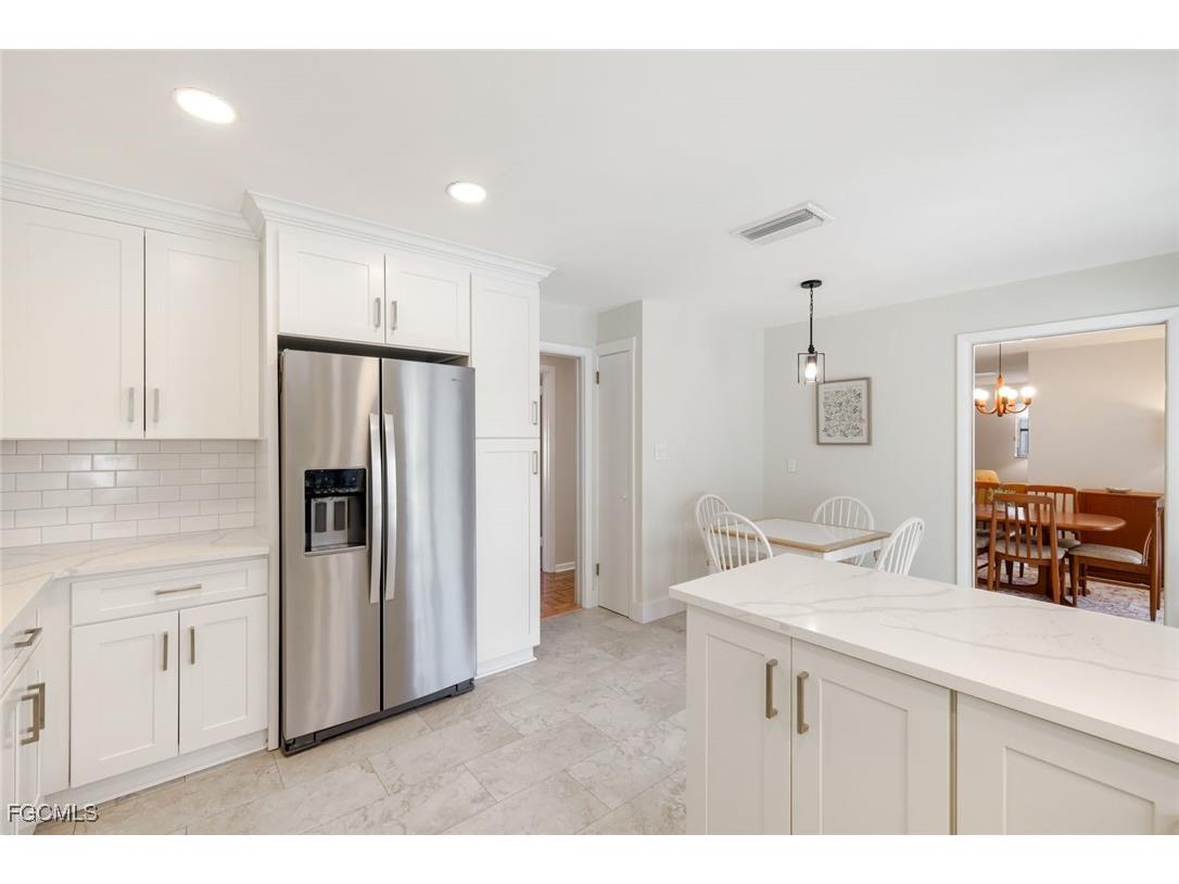 1334 Vesper Drive Fort Myers FL 33901 2025026140 image14