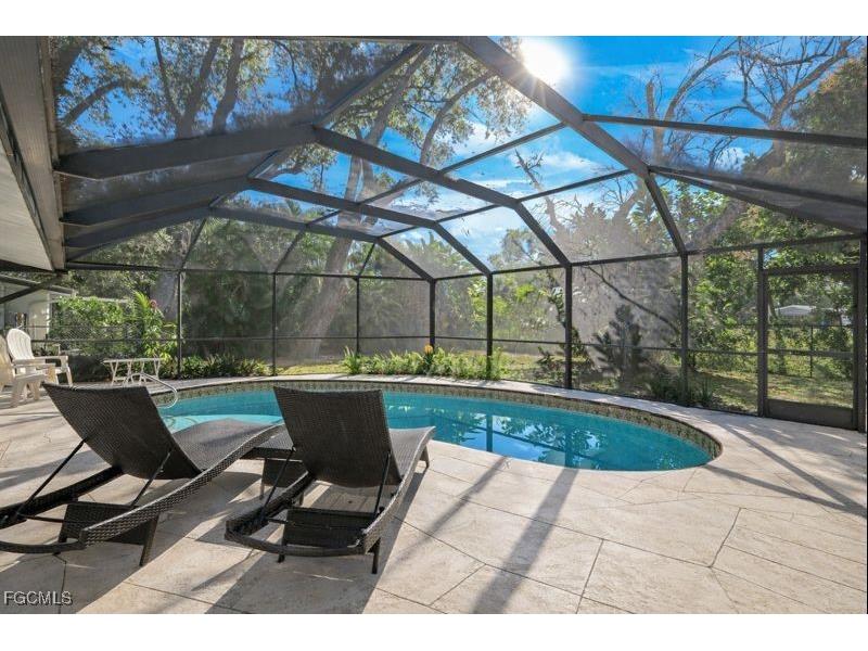 1334 Vesper Drive Fort Myers FL 33901 2025026140 image2