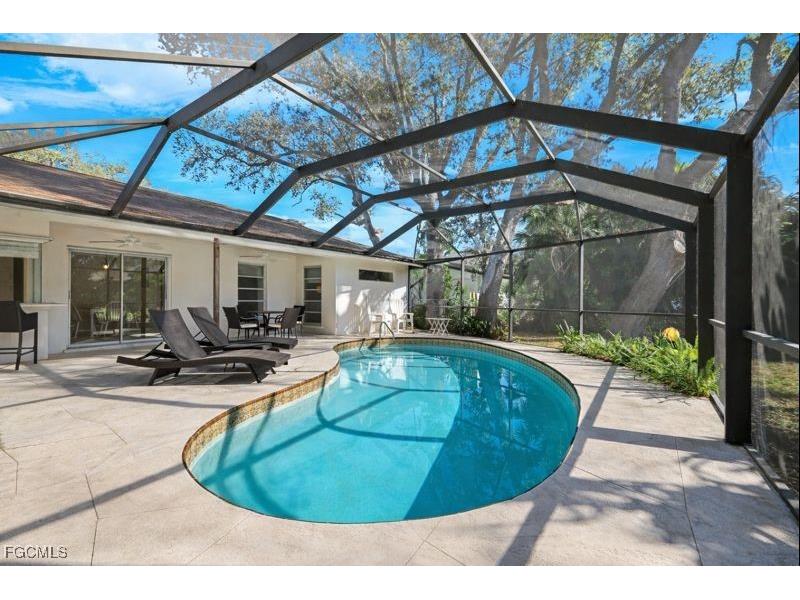 1334 Vesper Drive Fort Myers FL 33901 2025026140 image3