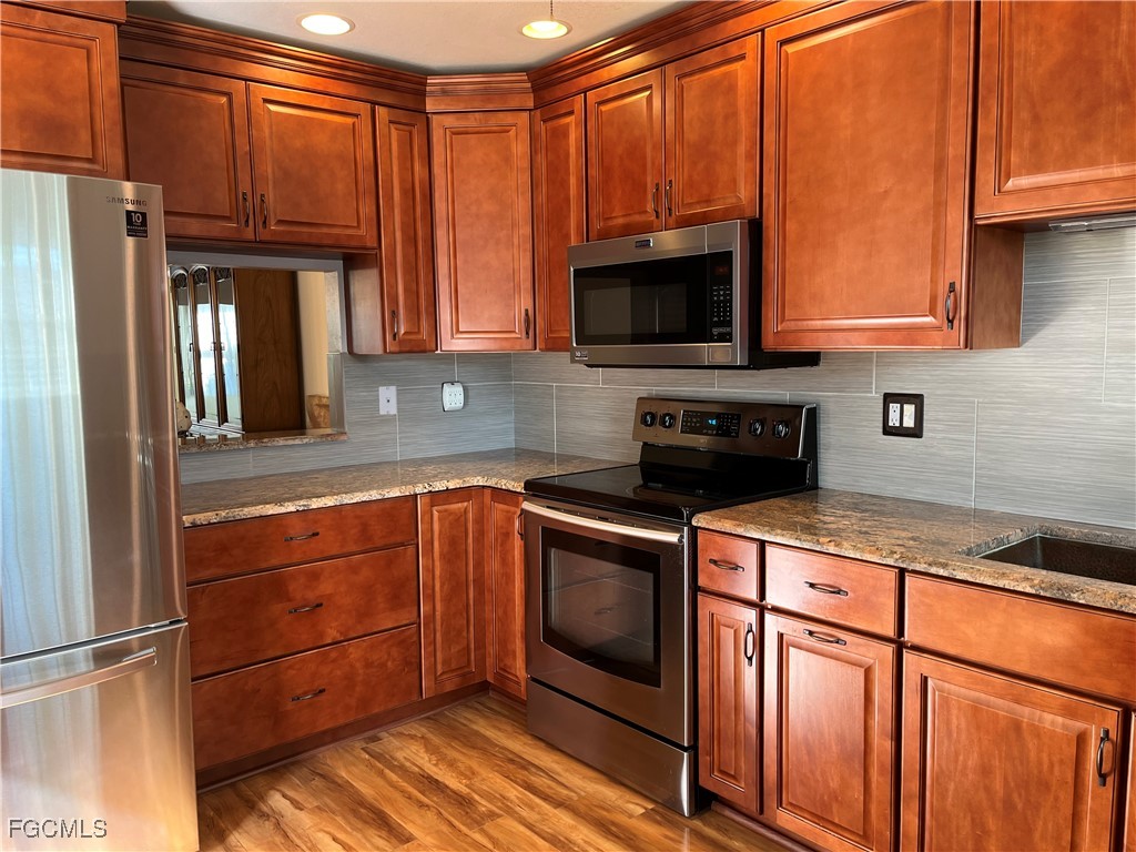 1335 Broadwater Drive Fort Myers FL 33919 2026000696 image7