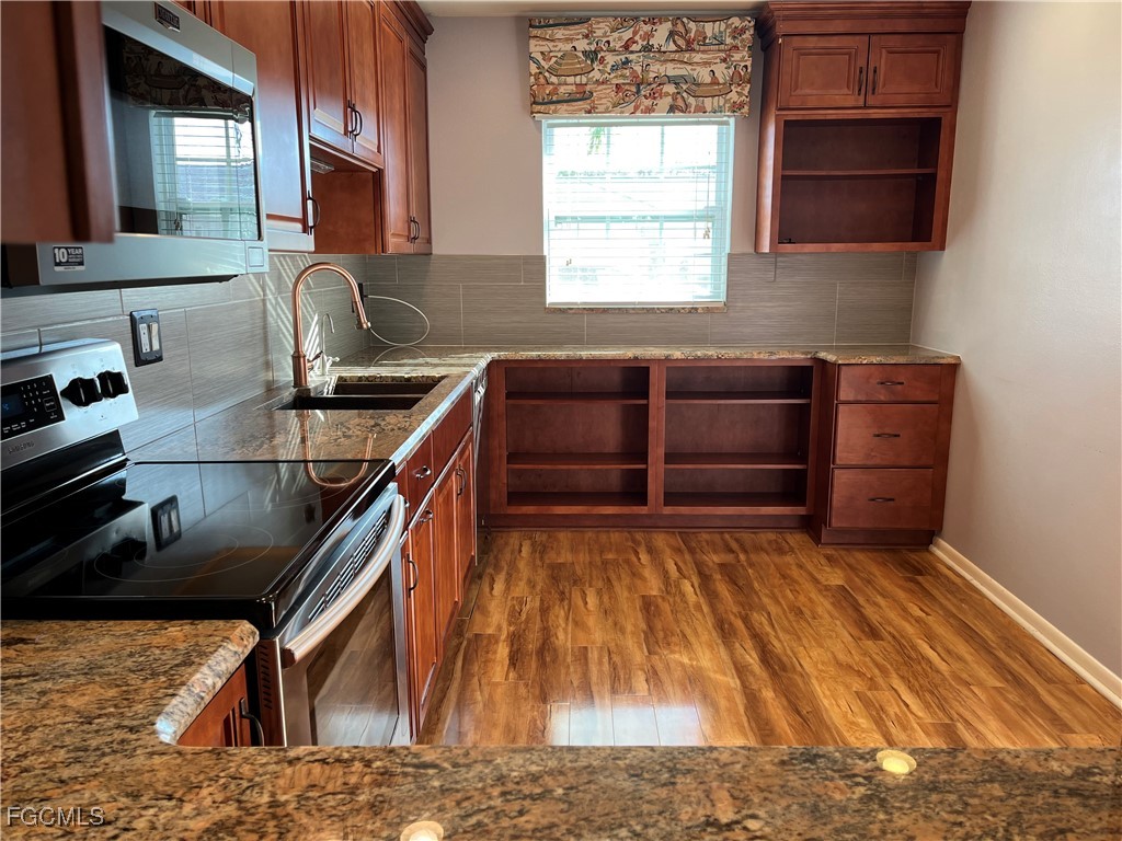 1335 Broadwater Drive Fort Myers FL 33919 2026000696 image8