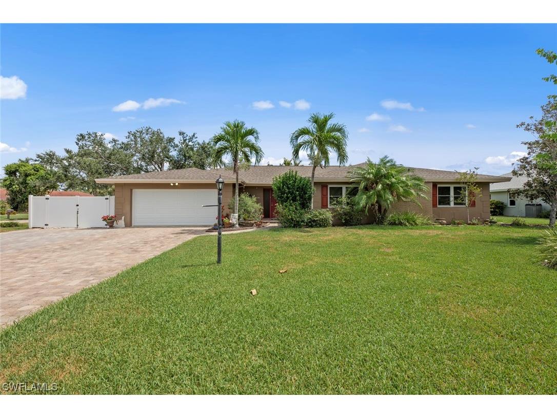 1335 Currier Circle Fort Myers FL 33919 223040941 image1