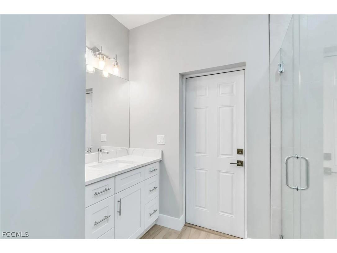 1335 NW 3rd Terrace Cape Coral FL 33993 2026006096 image8