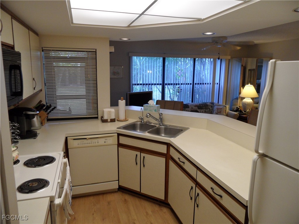 13351 Greengate Boulevard #418 Fort Myers FL 33919 2025023026 image6