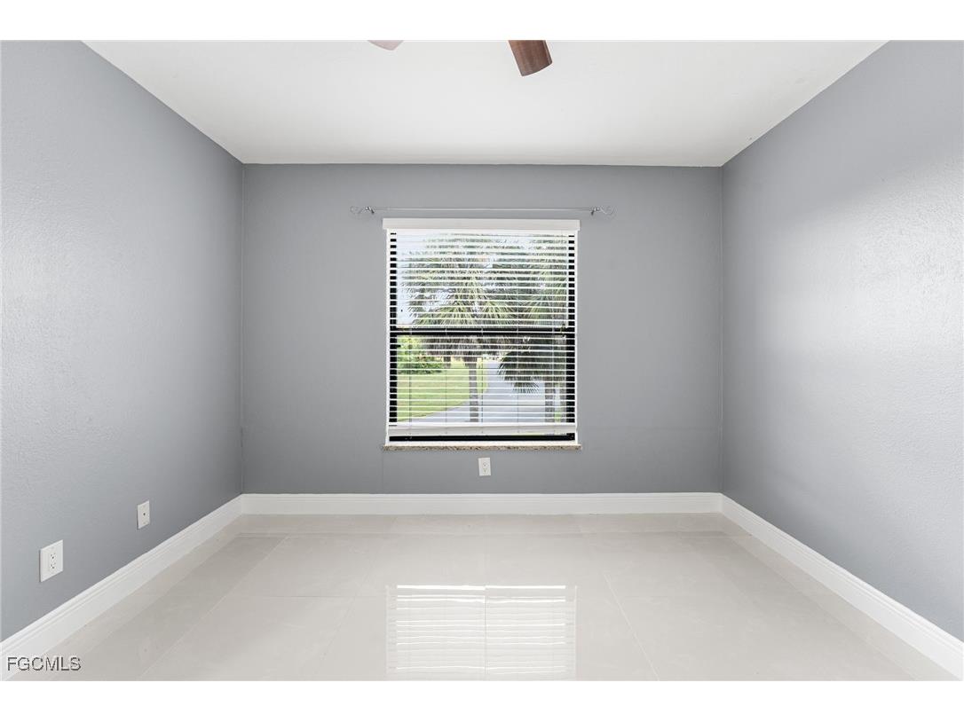 13351 Greengate Boulevard #421 Fort Myers FL 33919 2025002849 image25