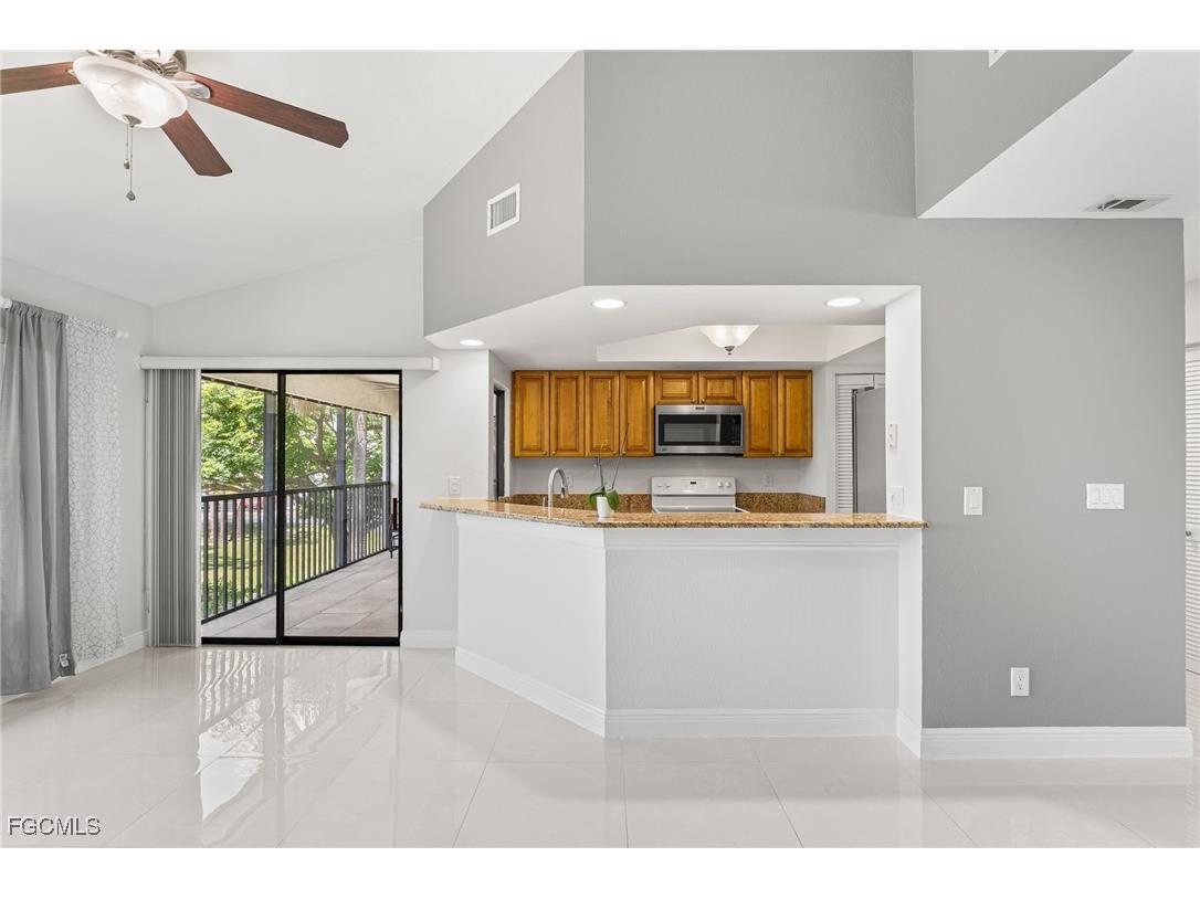 13351 Greengate Boulevard #421 Fort Myers FL 33919 2025002849 image9