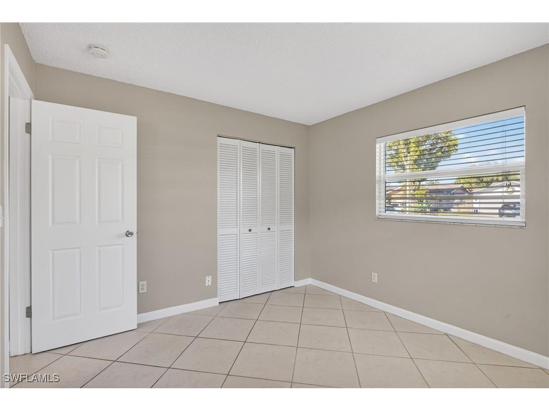 1336 Lake Shore Drive Naples FL 34103 225084990 image20