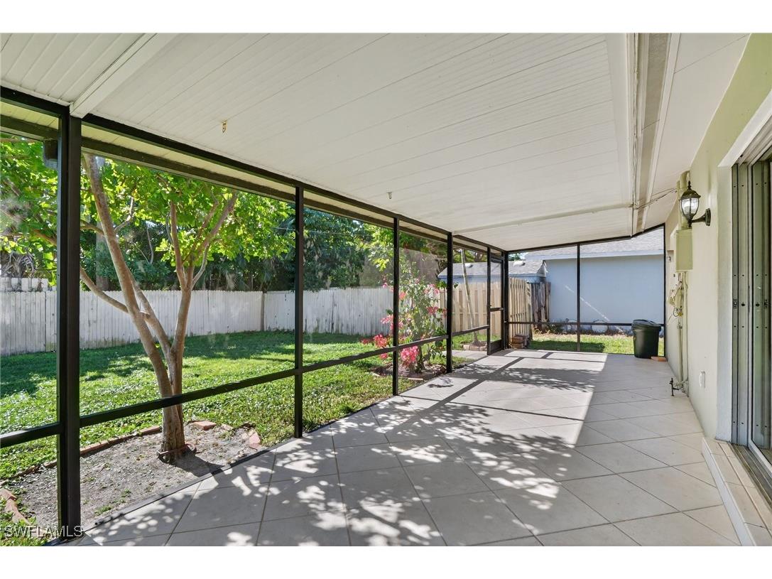 1336 Lake Shore Drive Naples FL 34103 225084990 image25