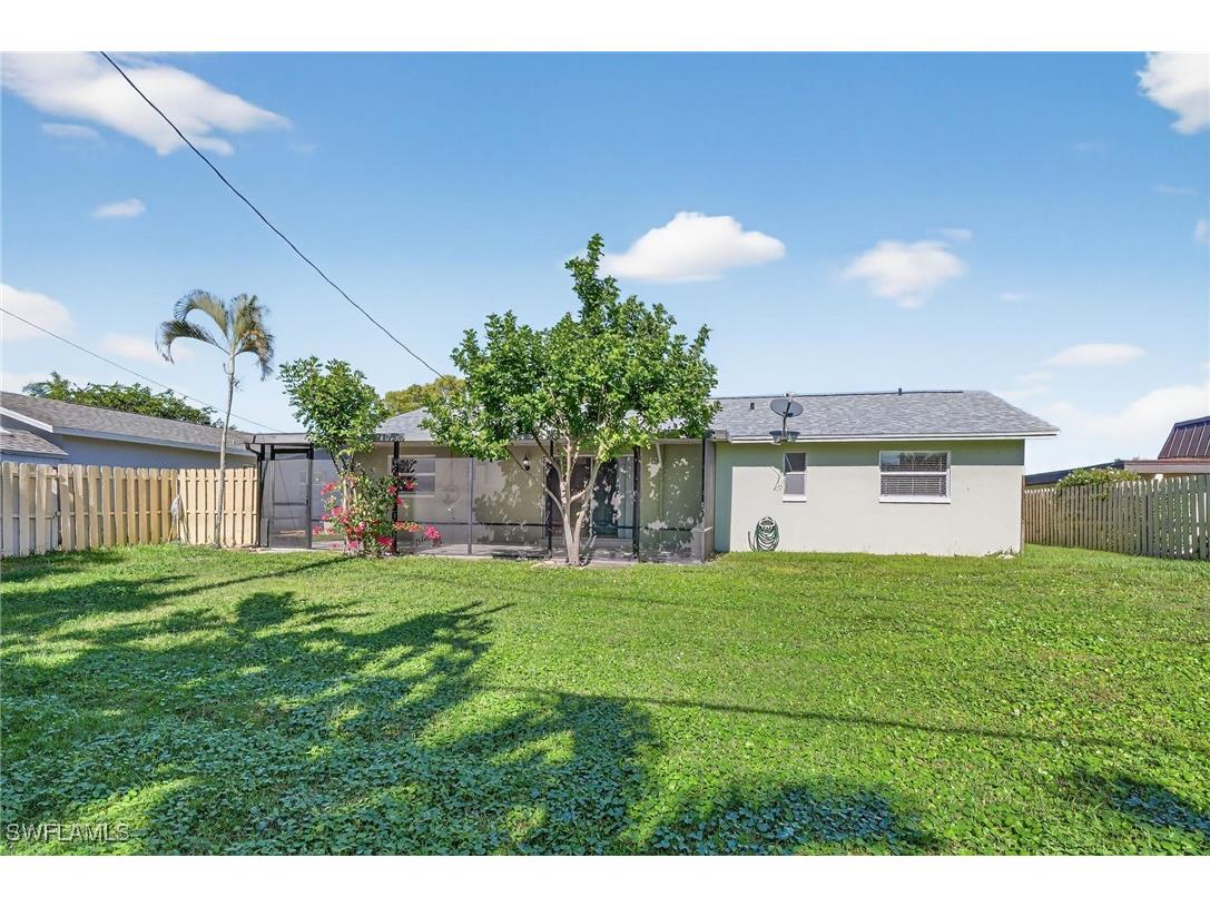 1336 Lake Shore Drive Naples FL 34103 225084990 image26