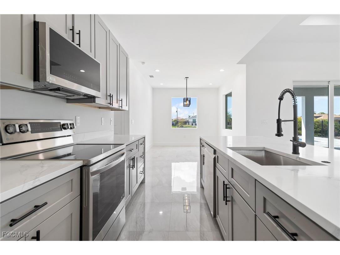 1336 NW 13th Place Cape Coral FL 33993 2025015043 image14