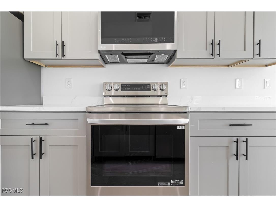 1336 NW 13th Place Cape Coral FL 33993 2025015043 image15