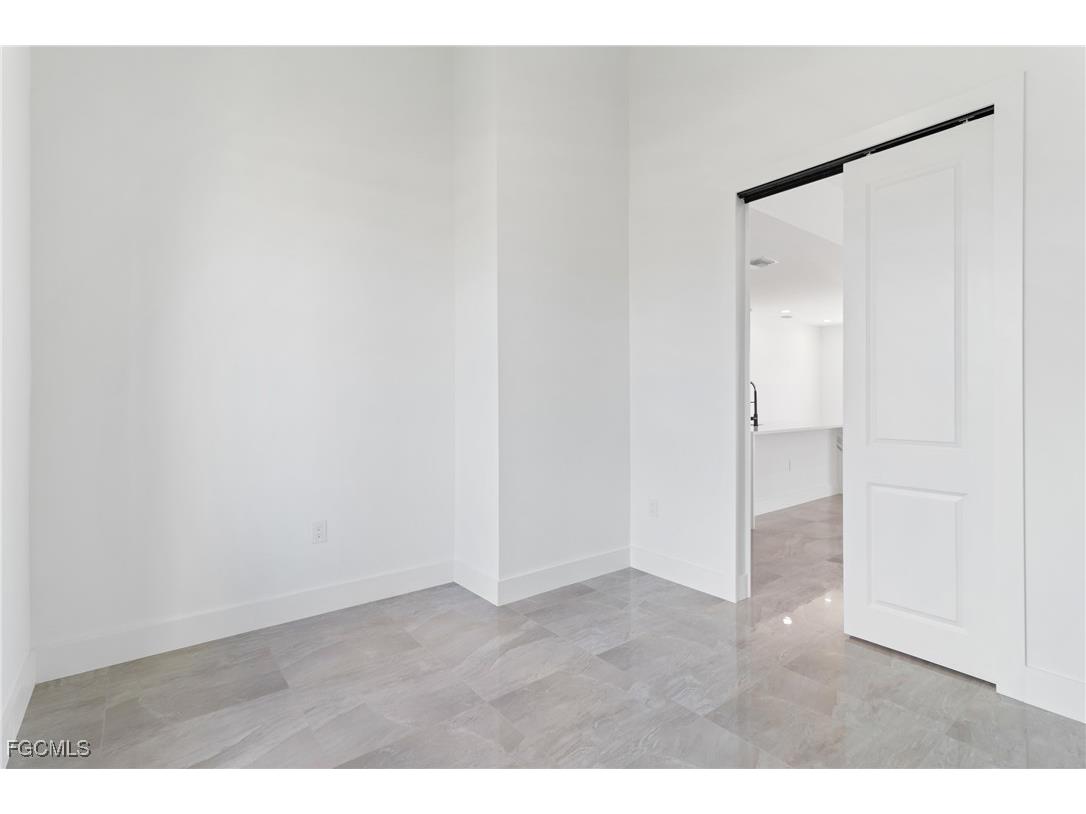 1336 NW 13th Place Cape Coral FL 33993 2025015043 image20