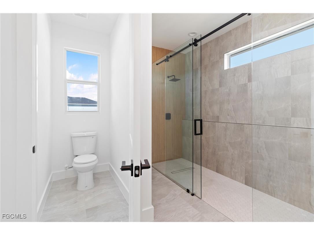 1336 NW 13th Place Cape Coral FL 33993 2025015043 image27