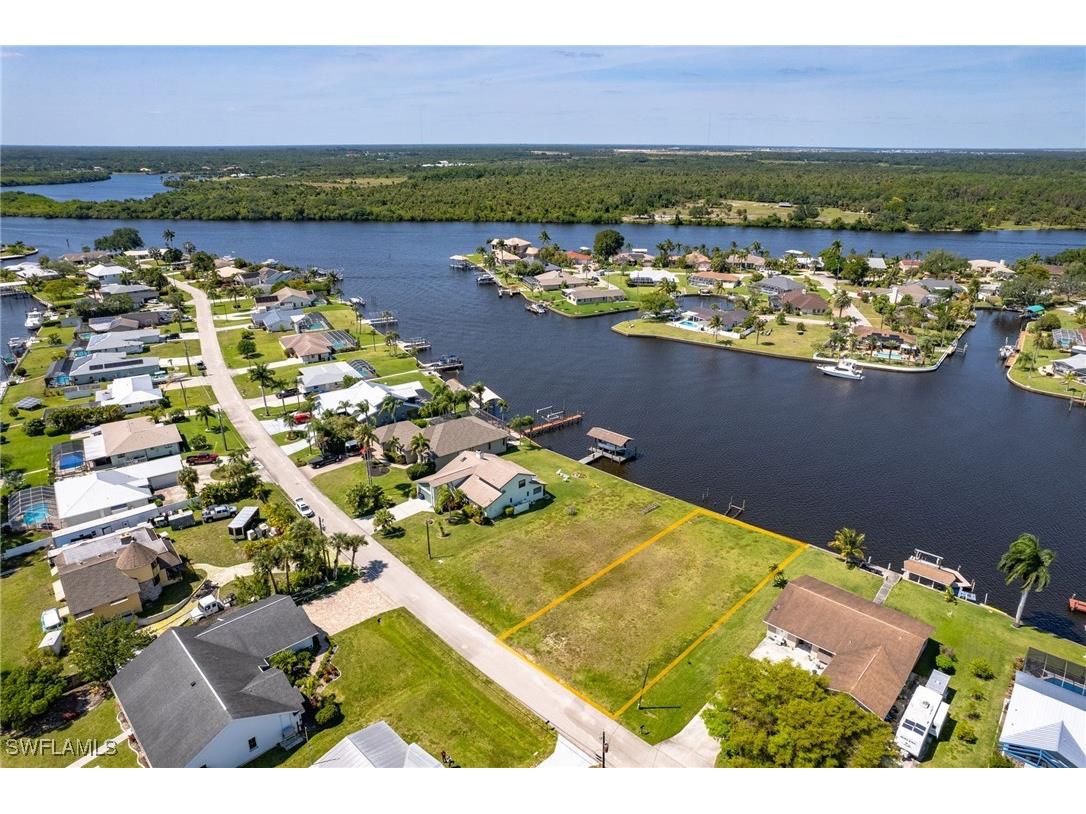 13364 Marquette Boulevard Fort Myers FL 33905 224090761 image2