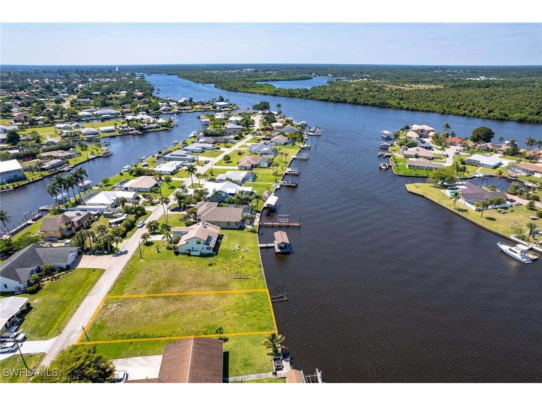 13364 Marquette Boulevard Fort Myers FL 33905 224090761 image3