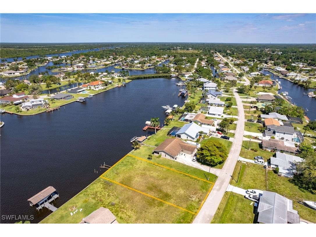 13364 Marquette Boulevard Fort Myers FL 33905 224090761 image5