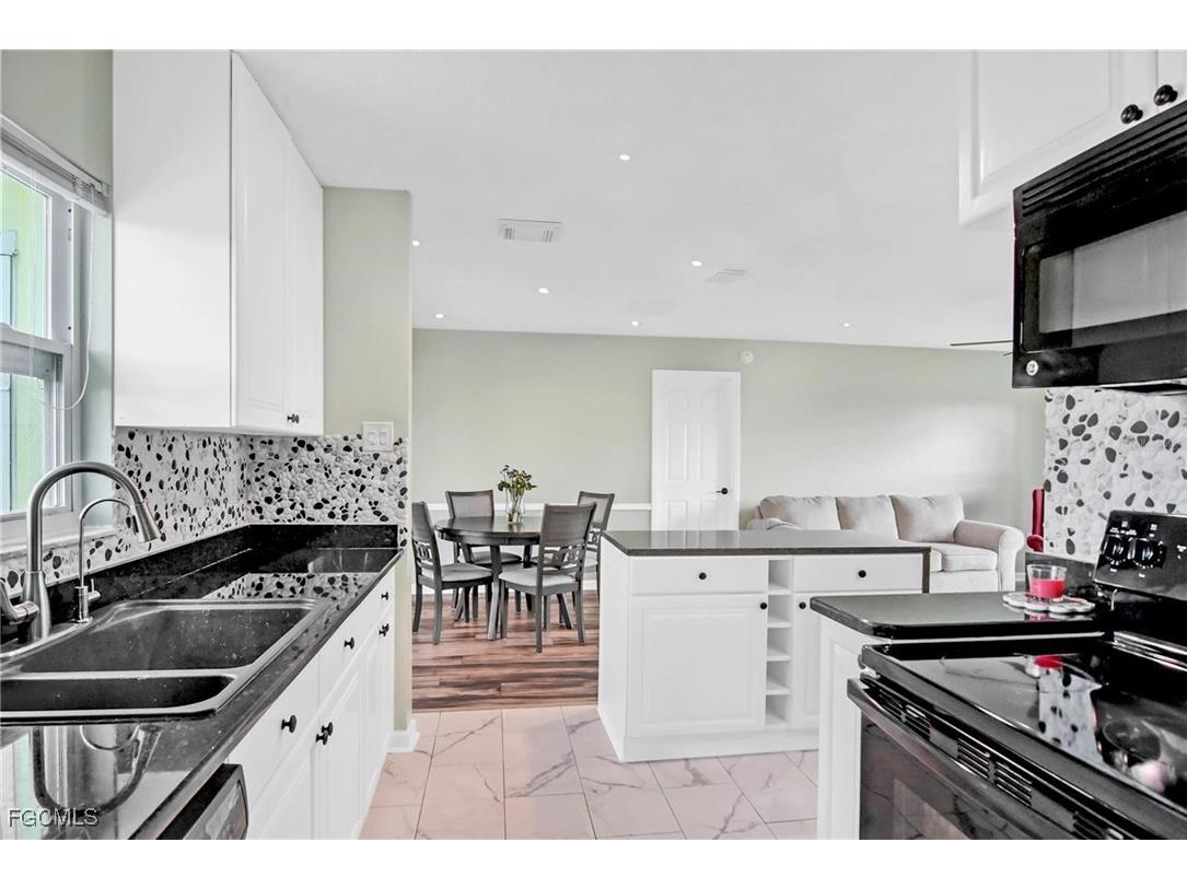 13366 Bronze Avenue Port Charlotte FL 33981 2025006927 image12