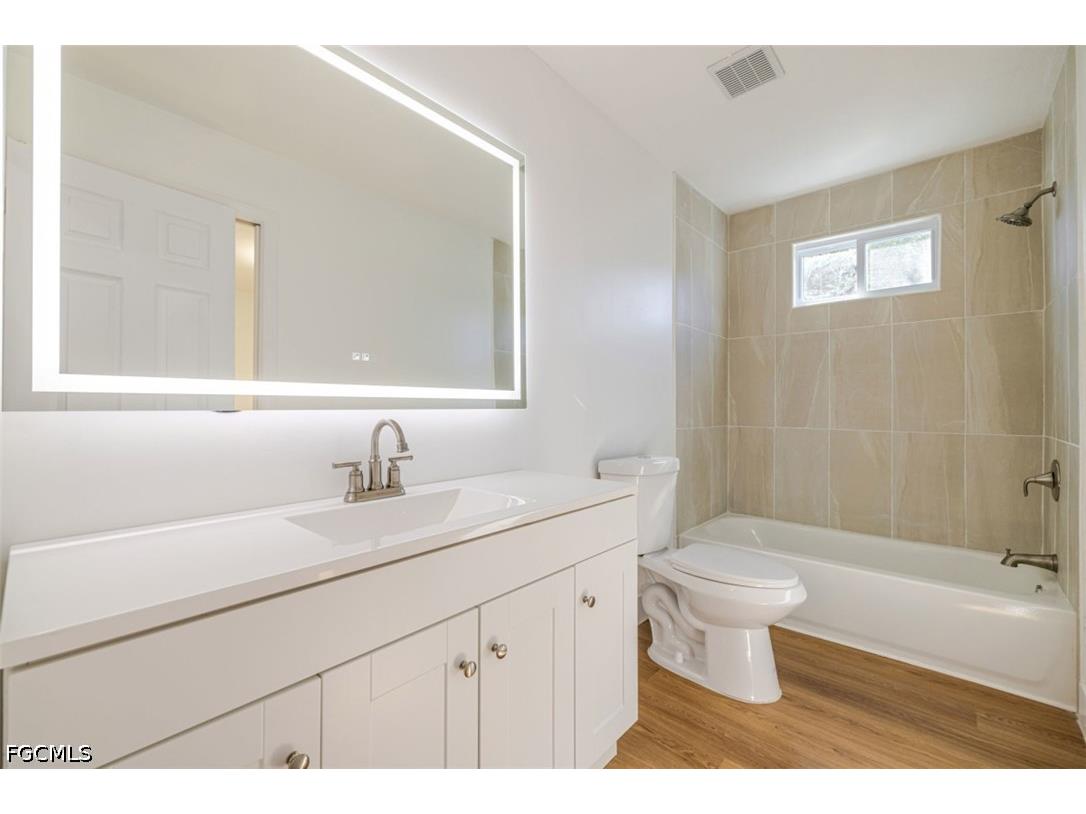 1337 N Alhambra Circle Naples FL 34103 2026018778 image19