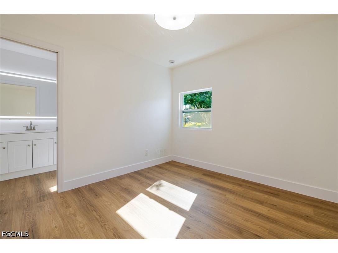1337 N Alhambra Circle Naples FL 34103 2026018778 image22