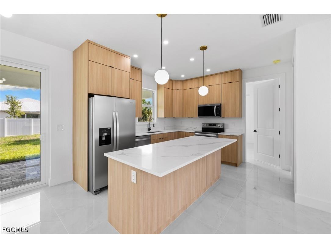 1337 NE 33rd Street Cape Coral FL 33909 2026023298 image16