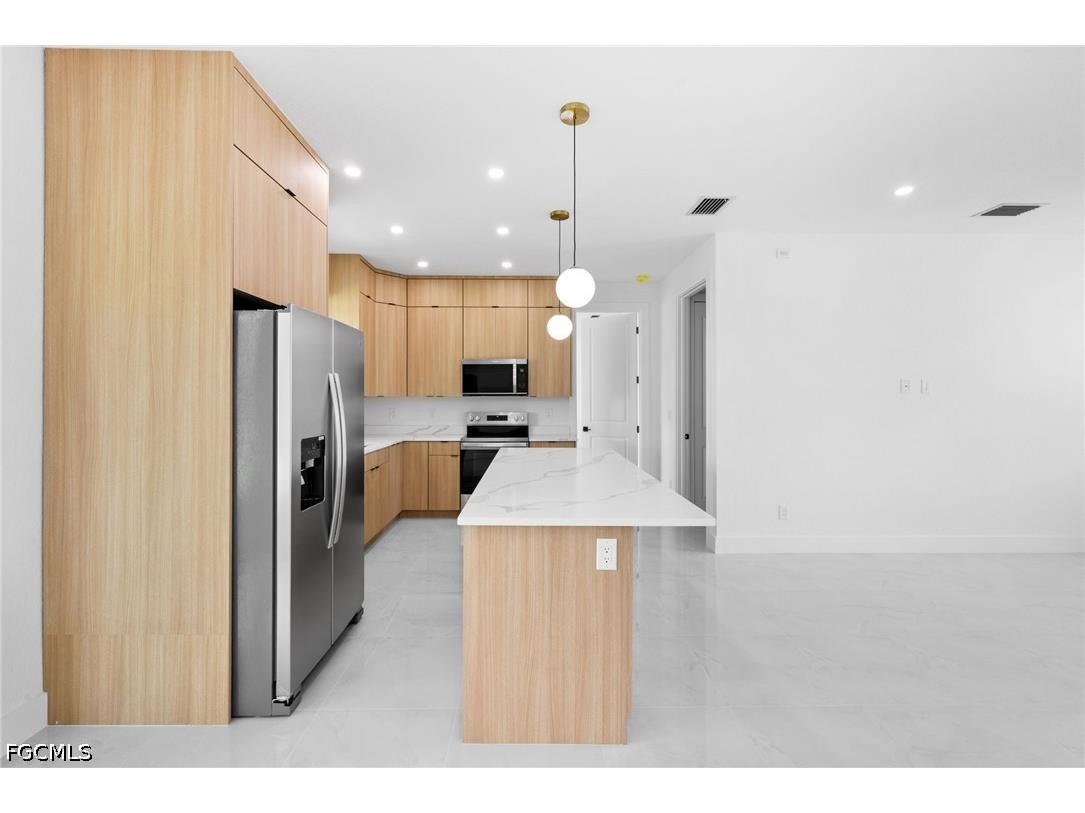 1337 NE 33rd Street Cape Coral FL 33909 2026023298 image20