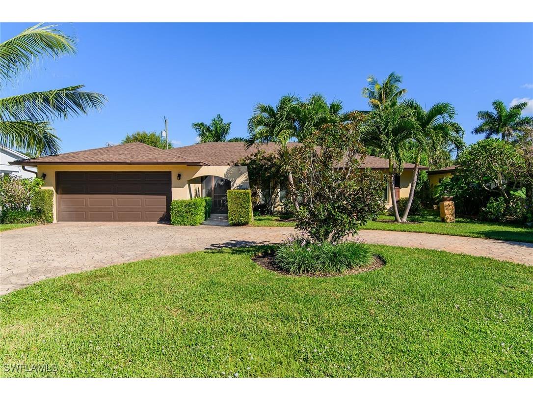 1337 Wisconsin Drive Naples FL 34103 225076498 image1
