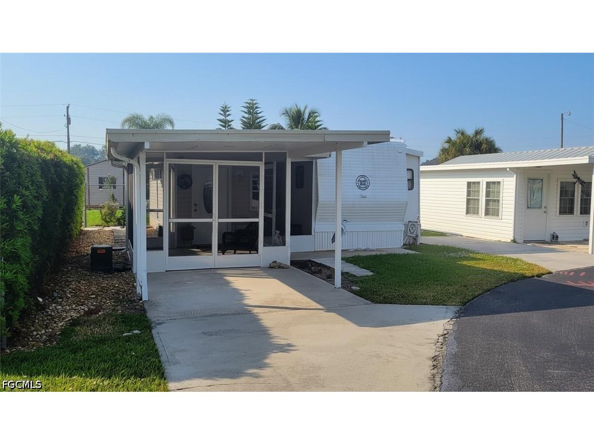 1339 Old Lakeport Road #30B Moore Haven FL 33471 2025024320 image4