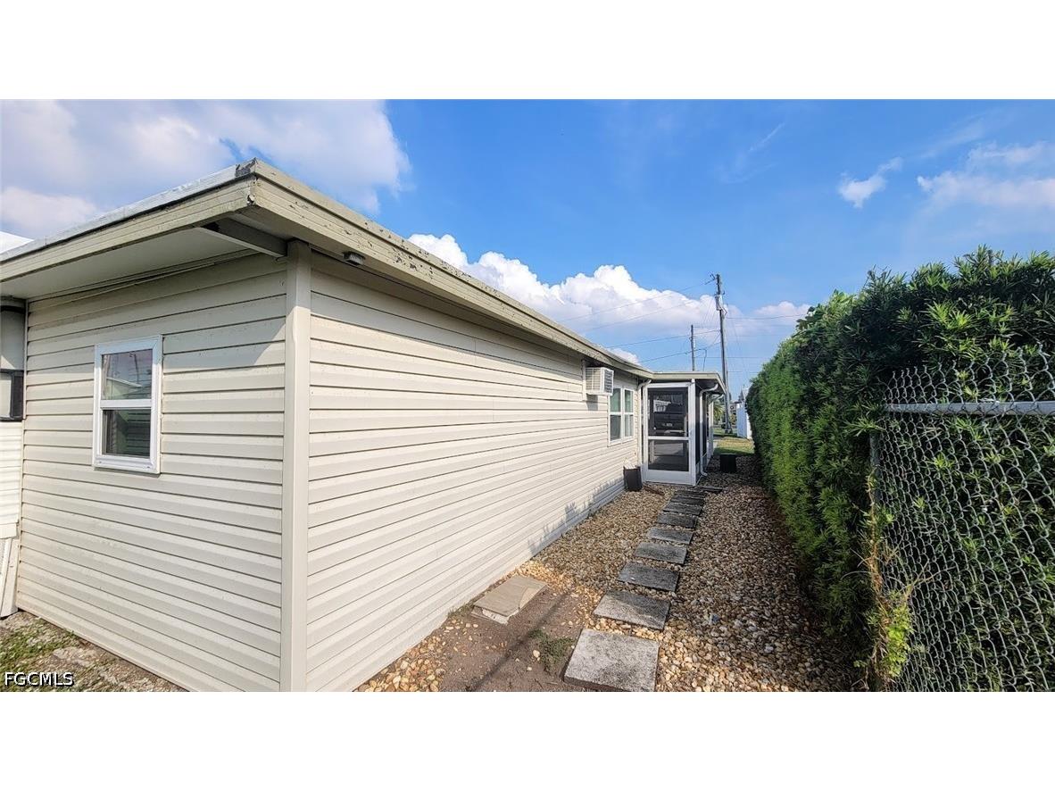 1339 Old Lakeport Road #30B Moore Haven FL 33471 2025024320 image5