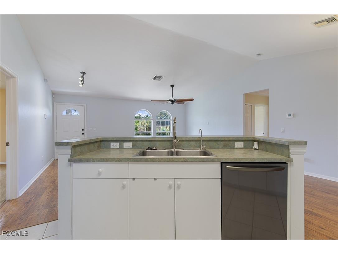 13390 Almond Drive Fort Myers FL 33908 2025008401 image12