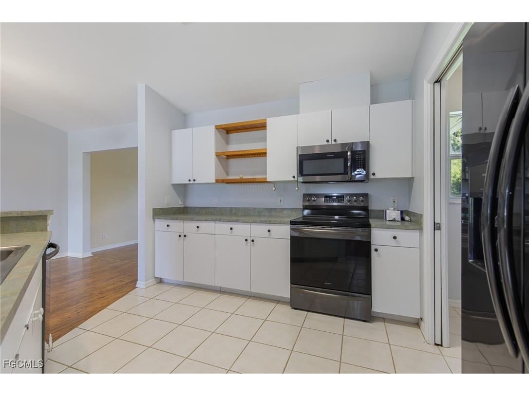 13390 Almond Drive Fort Myers FL 33908 2025008401 image3