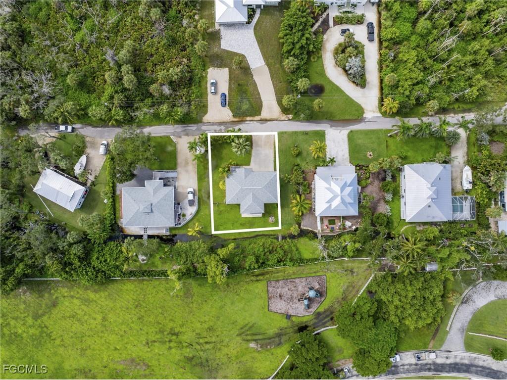 13390 Almond Drive Fort Myers FL 33908 2025008401 image32
