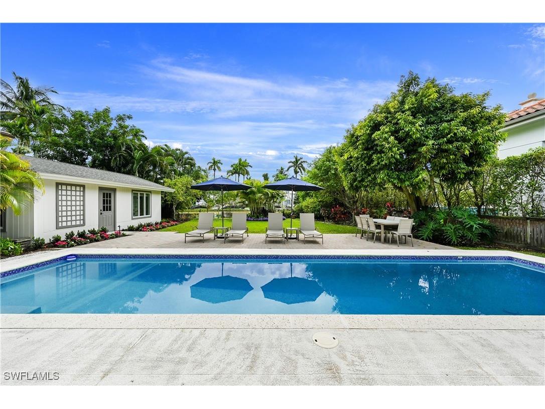 134 16th Avenue S Naples FL 34102 225059006 image1