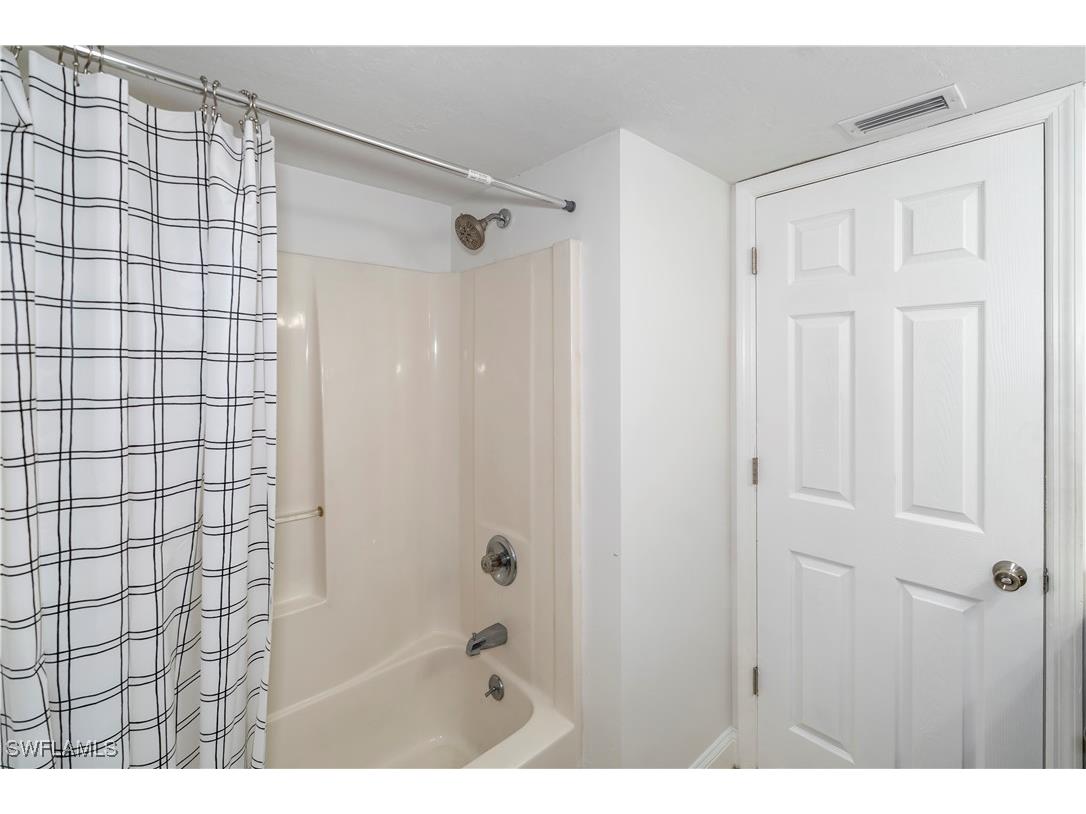 134 Cypress Way E #3 Naples FL 34110 226000660 image11