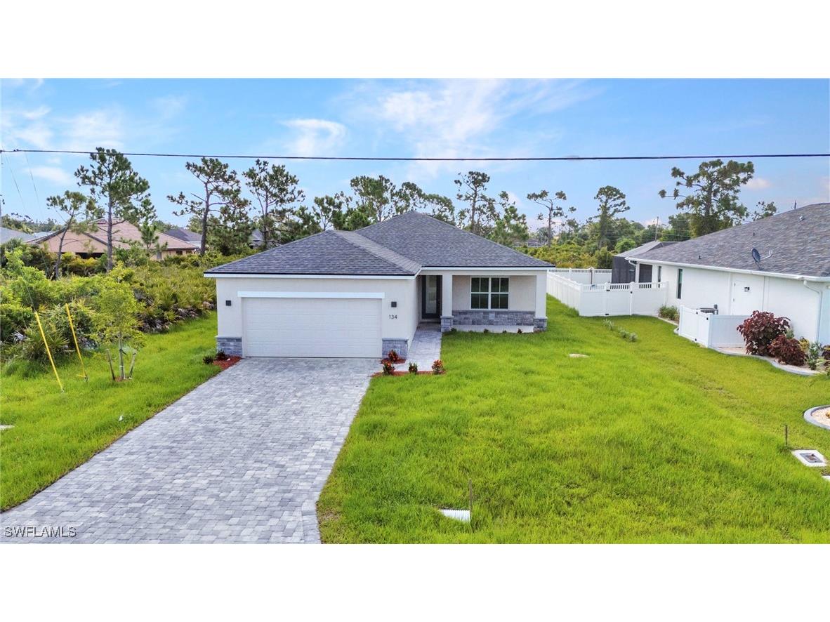 134 Green Oak Rotonda West FL 33947 225082179 image1