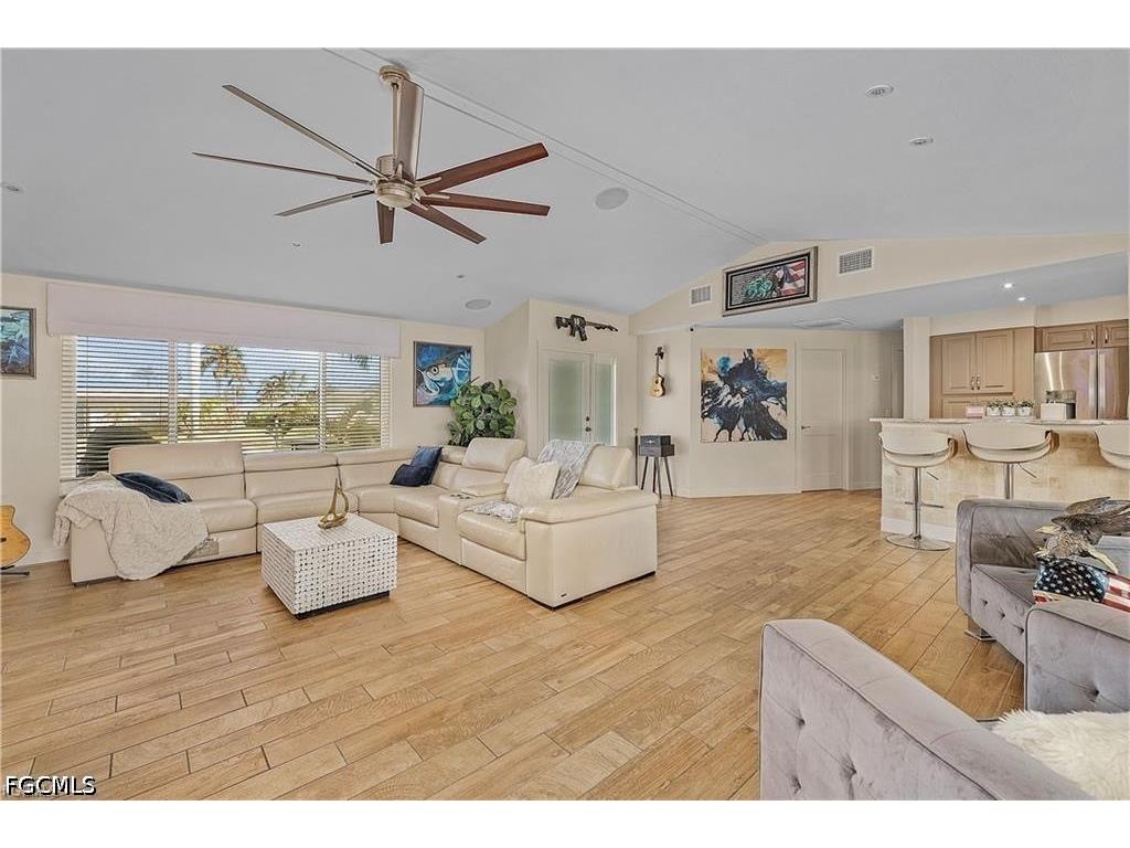 134 SW 53rd Terrace Cape Coral FL 33914 2026014731 image6