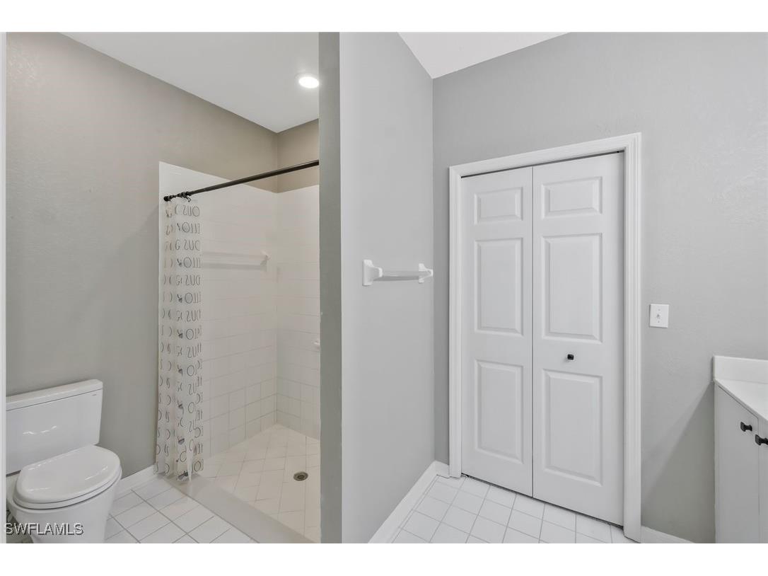 1340 Charleston Square Drive #101 Naples FL 34110 225048083 image14