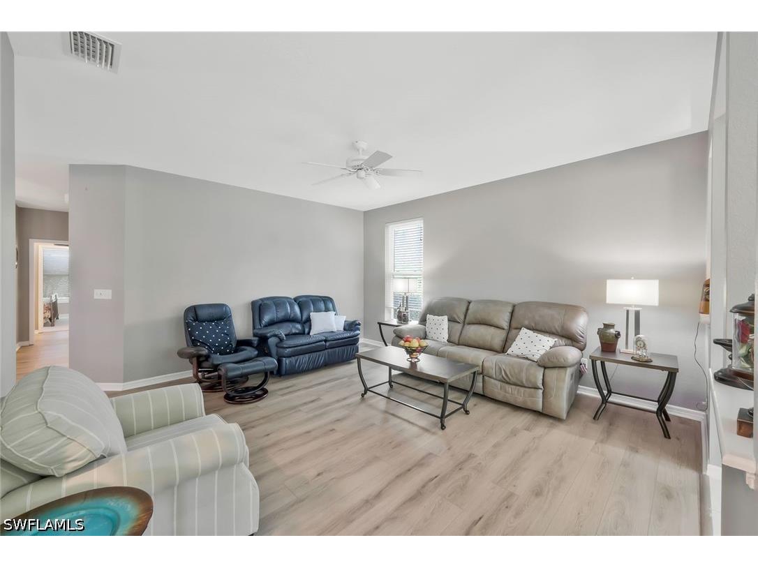 1340 Charleston Square Drive #101 Naples FL 34110 226023484 image3