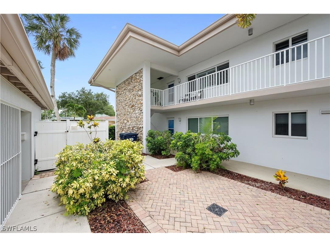 1340 Crayton Road #4 Naples FL 34102 226007033 image24