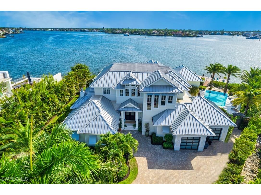 1340 Jewel Box Avenue Naples FL 34102 225055013 image1