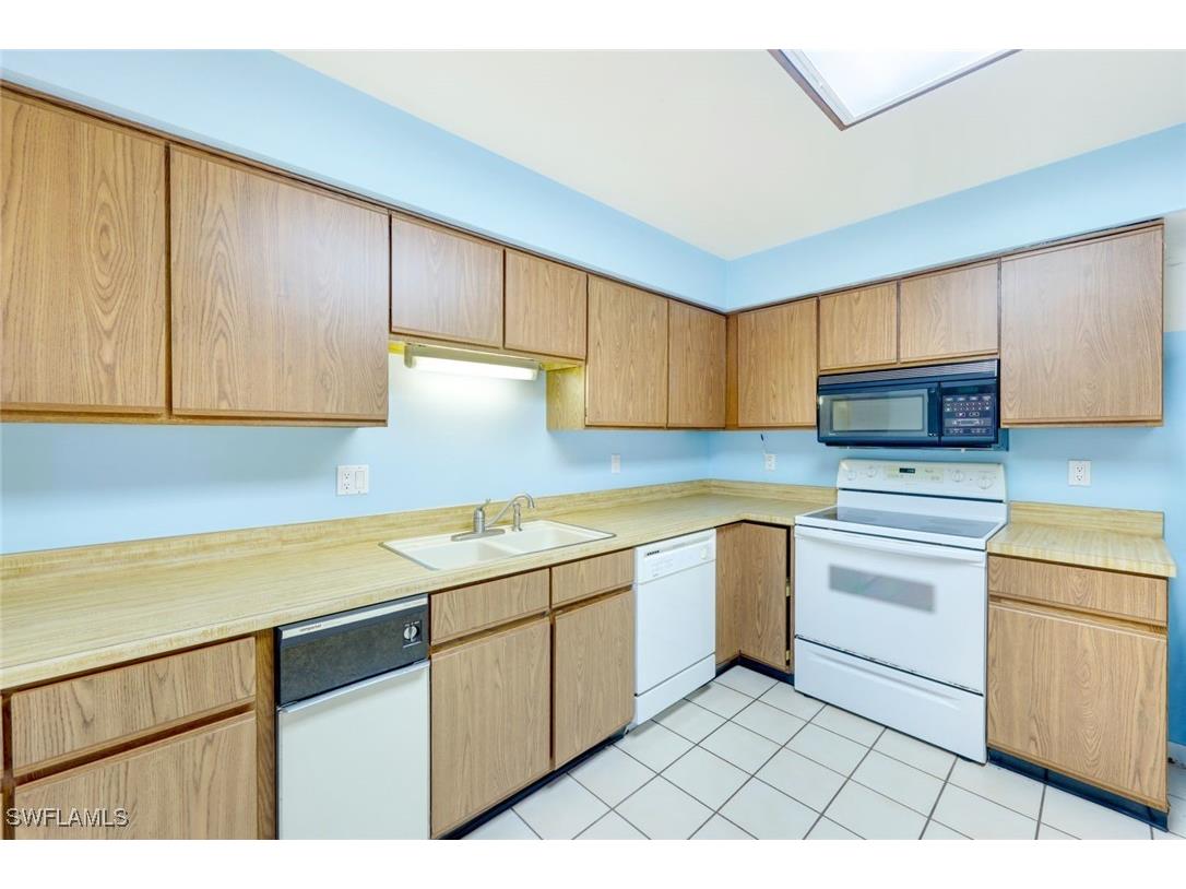 1340 Sandtrap Drive Fort Myers FL 33919 224088154 image10